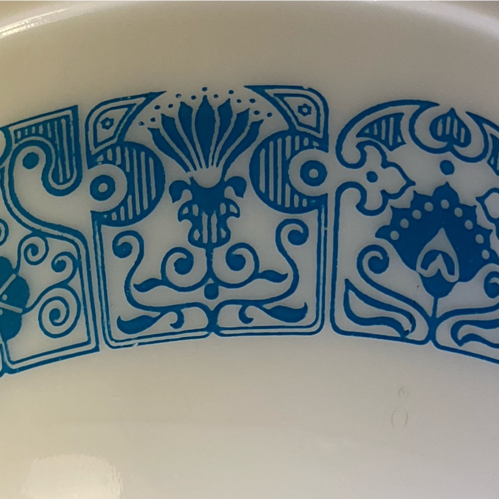 Vintage Pyrex 401 Blue Horizon Mixing Bowl Small 1.5 pint Large 2.5 Quart - Picture 3 of 12